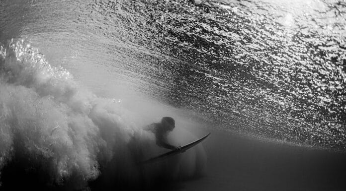 Foto ganadora Ocean Power Watersports Photography Awards - Mejor foto del año deportes de agua. Fotógrafo: Samuel Cárdenas (España)